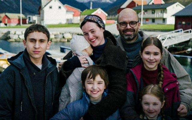 ‘Fjord’ is a Darkly Comic, Quietly Unhinged Drama