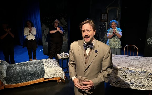 First Run Theatre’s ‘Tenn’ Spotlights Playwright’s Backstage Drama