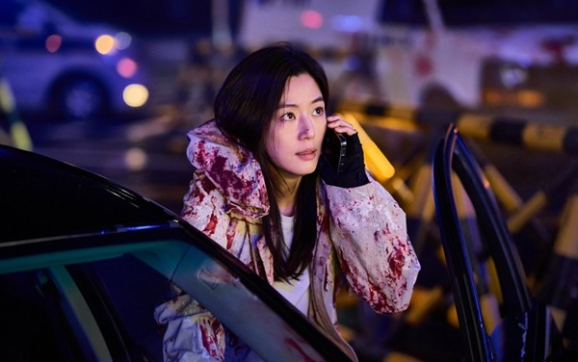Mayhem Reigns in Self-Aware, Hyperviolent Zombie Film ‘Colony’